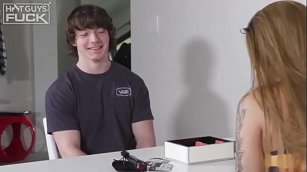 Play MP4 - This big ass babe Ivy Steele is so fucking hot and horny