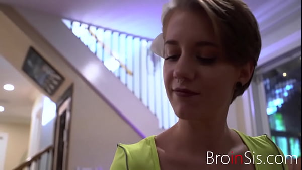 Stepsister Fucks Me For New Year 