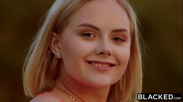 Play MP4 - BLACKED She was on vacation and wanted to treat herself to some BBC