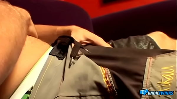 UndieTwinks: Kelly Cooper Jacks Off And Creams His Cock In Hot Undies