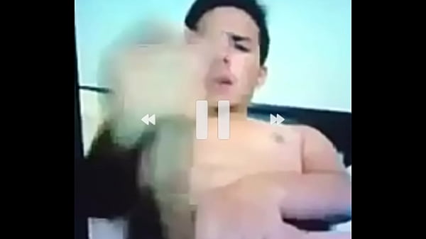 Play MP4 - Alex de La Voz Mexico 2017 masturbandose