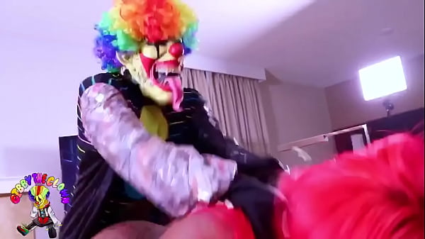 Clown fucks pornstar on Halloween 