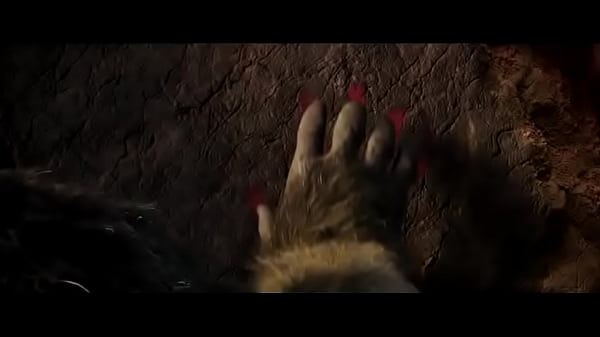 Macaco Neg&atilde;o Metendo A Rola Na Morena Escamas E Ela Faz Squirting A Boca thumbnail