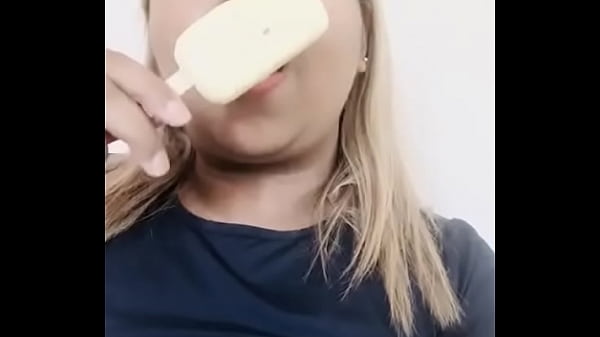 Nonton Boquete No Picol&eacute; thumbnail