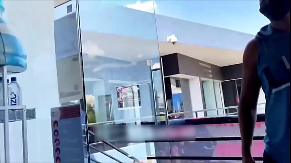 Agarrando Culito En El Gimnasio thumbnail