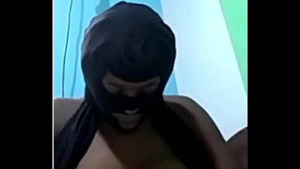 Play MP4 - Cyndys Pussy and tits clamps