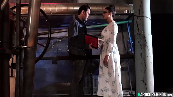 Tattooed_busty brunette gets analsex