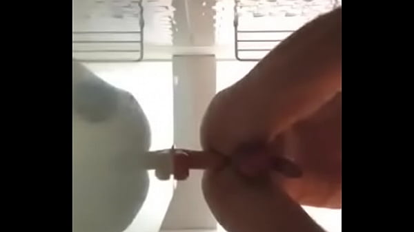 Jack Londonboy in his shower playing with his ass 