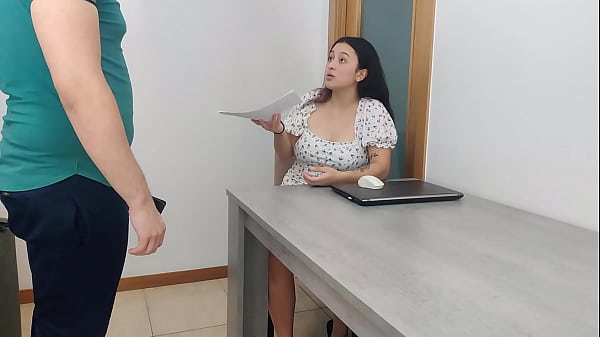 Madrastra a a su hijastro despu&eacute;s de mala nota