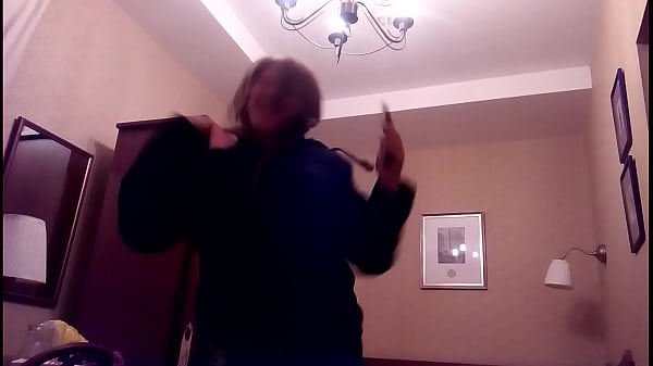 Sexy singing girl_wants girls girlwants alot of_girls