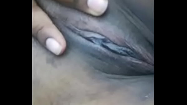 Puta rica se masturba para mi en Colombia