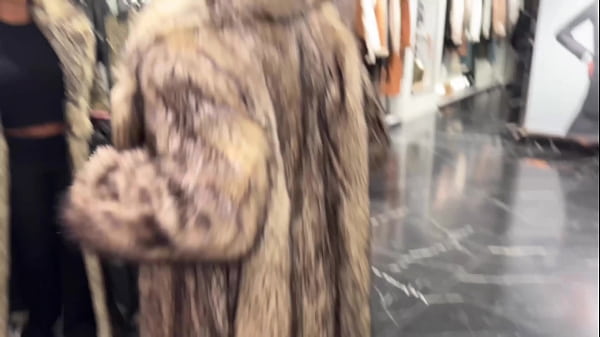 Les Aventures De Pam La Conduisent &agrave; Aix-en-provence... thumbnail