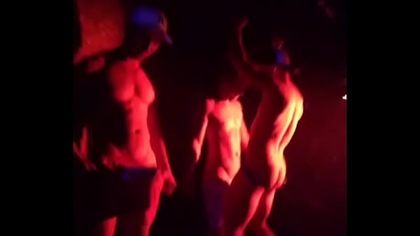 Play MP4 - Gogoboys sexy man