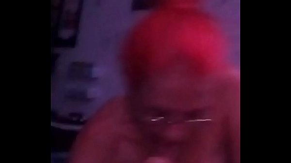 Nonton Hot Redhead Whore Sucks 's Dick thumbnail