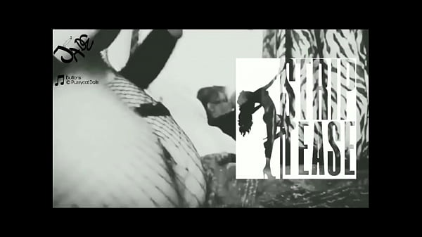 Nonton Jadee Strips It Short thumbnail