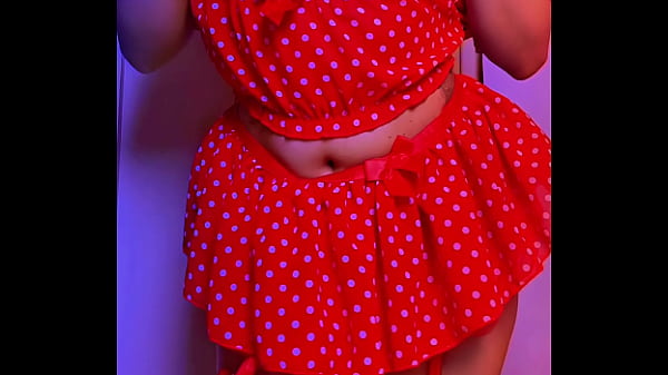 Baile sexy con tanga siempre lista plug anal con cola de zorrita y me masturbo con mi vibrador 