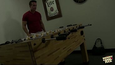 Nonton Round Ass And Tits Chick Holly Gets Her Hole Filled Good And Hard thumbnail