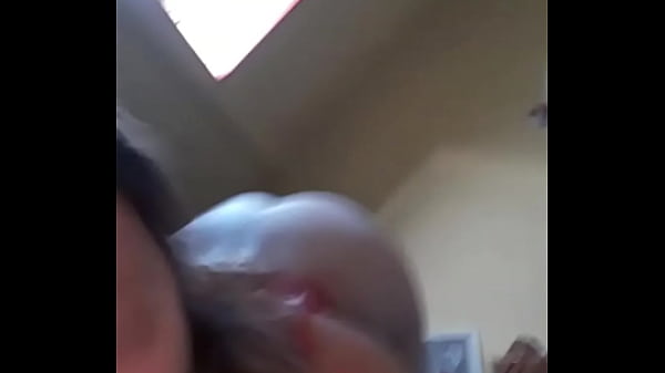 Nonton Showing My Ass thumbnail