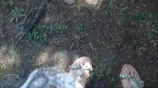 Play MP4 - Compro una immagine del papa ed in un parco pubblico gli metto i piedi sporchi in faccia