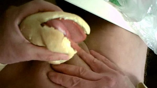 CLIP1329 Salamisemmel gespr..MP4 2015-12 