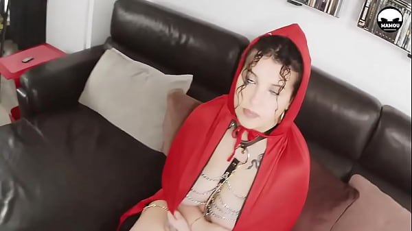 Tomorrow the second part of my video with melania torres beautiful curvy 18 year old woman she's shooting her first po 