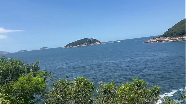 Nonton Fiz Uma Trilha A Minha Amiga Mas N&atilde;o Aguentamos De Tes&atilde;o E Nos Chupamos Atr&aacute;s Da Pedra. thumbnail