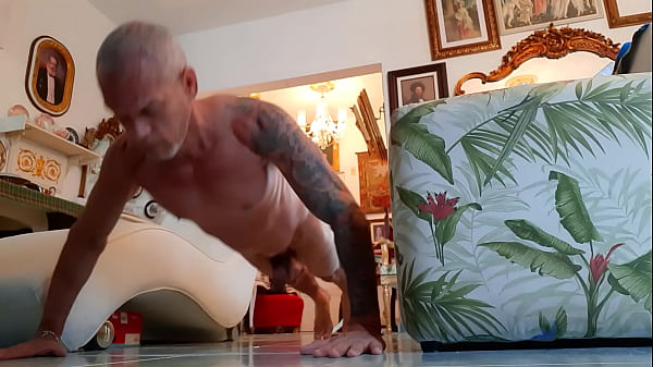 Muscular Nude Push-ups. thumbnail