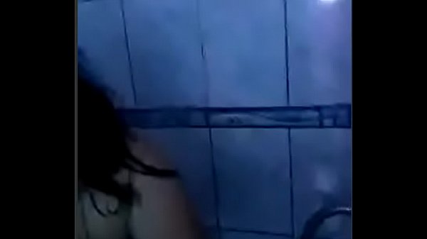 Chibola da regalo y recibe surecompensa por_cam