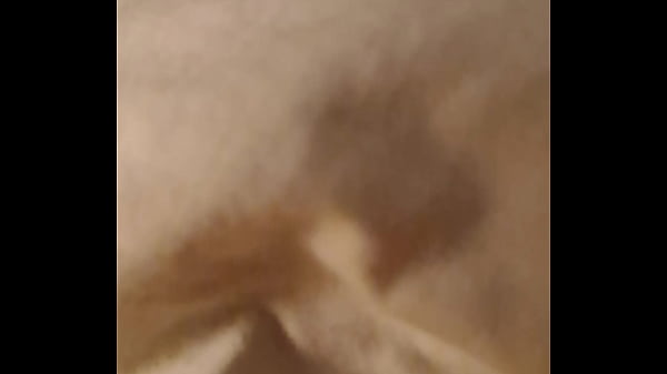 Nonton Hairy Mom's Mature Pussy Playing Piano thumbnail