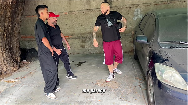 Play MP4 - Mecanicos Heteros Me pre&ntilde;an El culo