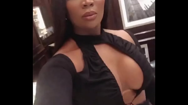 Andressa Keys top Ts 