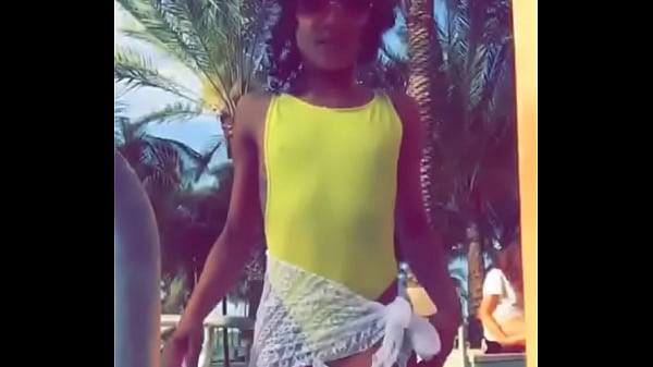 Play MP4 - 13045854 1189358711088459 1520919787 s