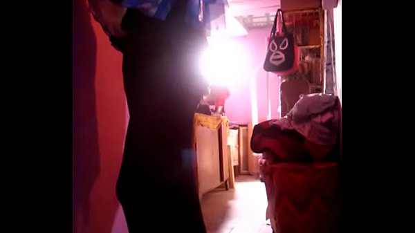 Play MP4 - Amaneci cachonda