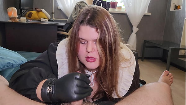 Massive cumshot Mistress_Chubby Vamp in Leather Gloves Does Hanjob with Elements_of Blowjob
