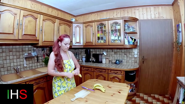 Nonton Fun Scene Done In The Kitchen With Fruit And Dildos thumbnail