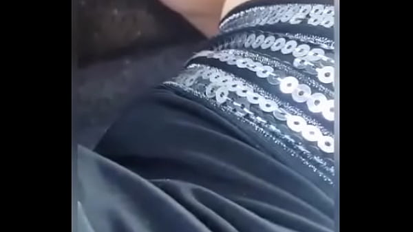 Mi_hotwife_se calienta y mela cojoen el camino a_acapulco