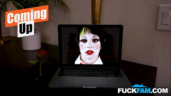 Nonton Lets Play A Game thumbnail