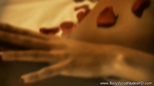 Play MP4 - The Lady Dances with Passion