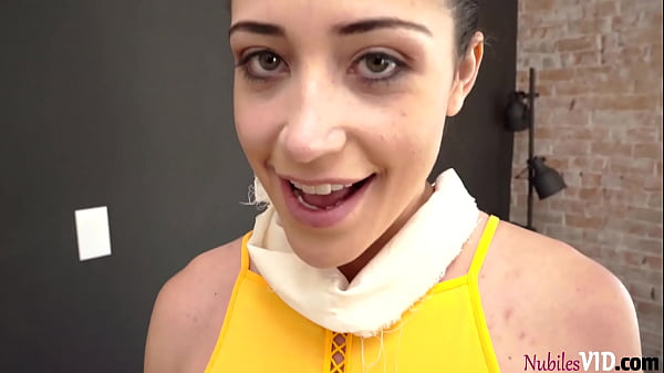 Family Pies S8-E4 Alina_Lopez, Avi Love In Bird_Boxxx Challenge