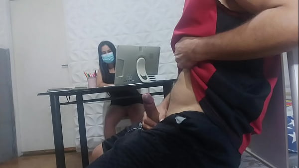 Recepcionista Gostosa Sem Calcinha! Me Arrisquei Colocando O Pau Pra Fora! Em Plena Recep&ccedil;&atilde;o, Qual Ser&aacute; A Rea&ccedil;&atilde;o Dela? thumbnail
