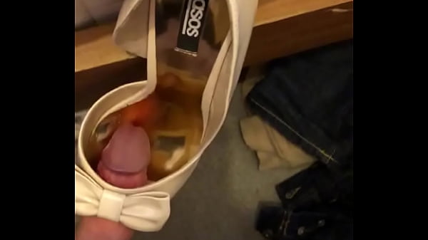 Play MP4 - Lovely heels fucked