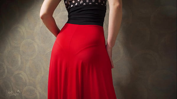 Sexy Mom With Perfect Ass Showing Off Her Panty Line In Sexy Dress 4k thumbnail