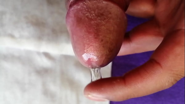 Jugando un poco con_mi pene