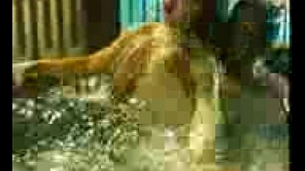 Nonton Floting Woman thumbnail