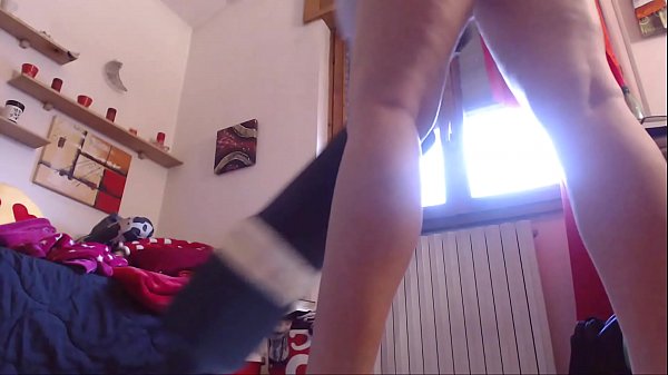 Before cleaning the floor yourmasturbates witha vacuum cleaner