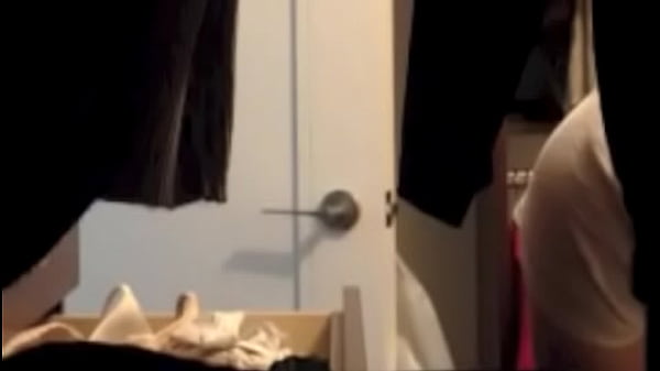 Nonton Step Mom And Daughter On Spycam thumbnail