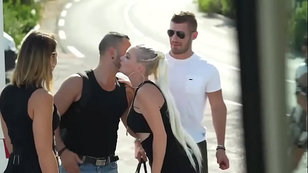 Le premier concept de "porno-r&eacute;alit&eacute;" francais r&eacute;alis&eacute; avec des amateurs et des amatrices. Decouvrez les 1er particip ... 