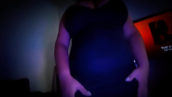 Nonton Ele Me D&aacute; Tudo Que Eu Quero E Eu Quero Rola thumbnail