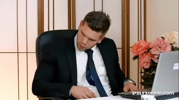 Blonde Secretary Aria Logan Sucks_Her Boss_s Hard_Cock