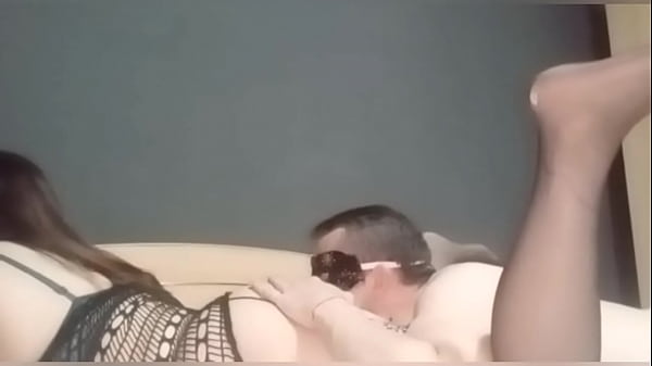 Hubby lick his_wife pussy afterstranger fuckedher